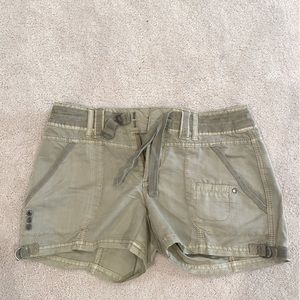 Marrakech tan shorts